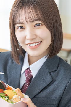 松田 里奈